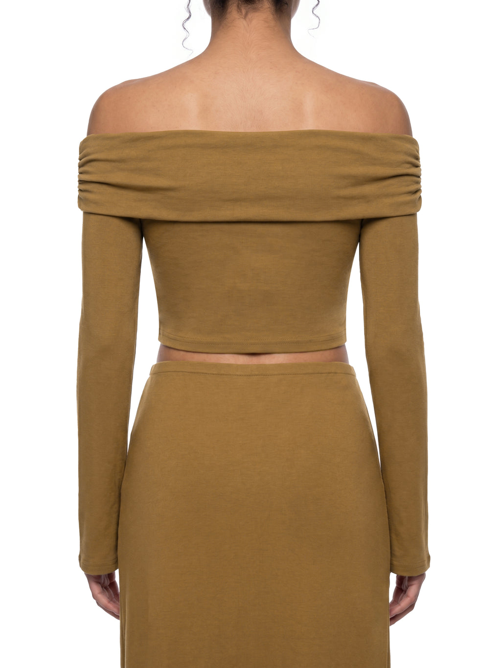 Ventra Off-the-Shoulder Sleeve Crop T-Shirt